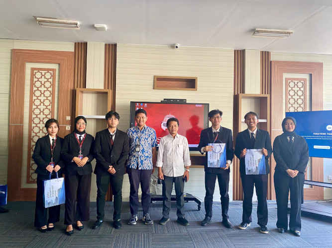 Sunan Gunung Djati Law Fair 2025 Kabid Gakum Kanwil III KPPU Jadi Juri Babak Final Kompetisi Legal Opinion